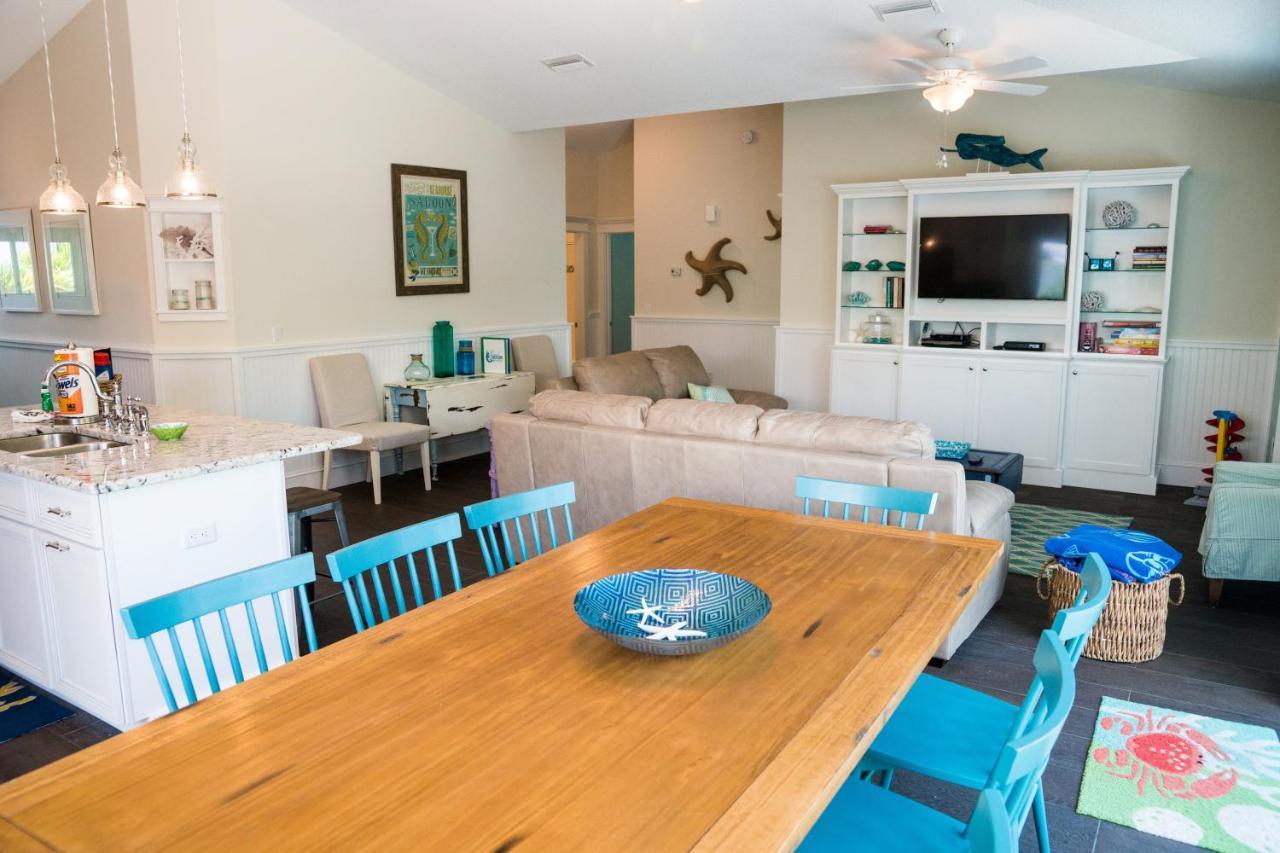 Mermaids Crossing By Beach Retreats Holmes Beach Exterior photo
