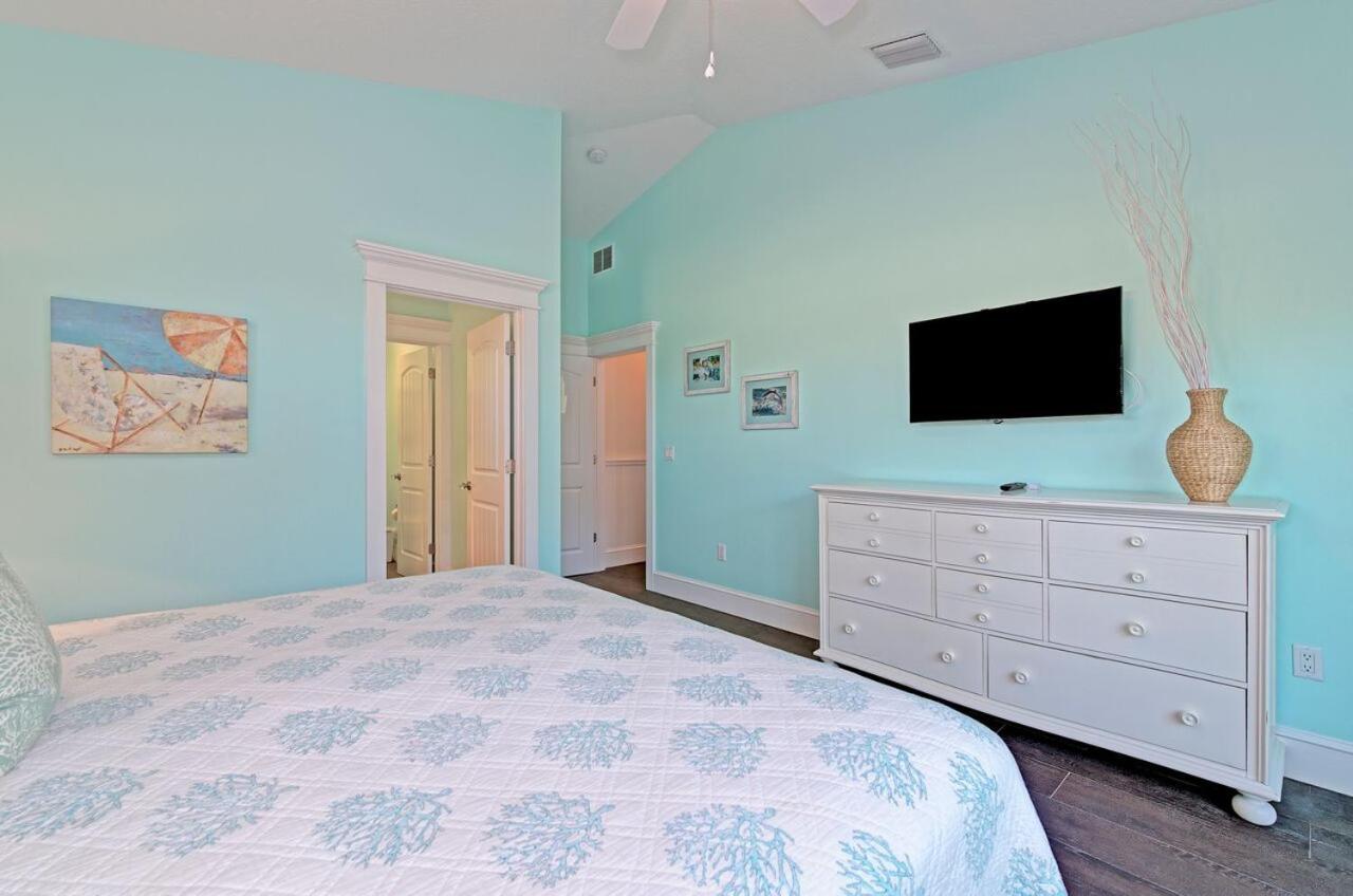Mermaids Crossing By Beach Retreats Holmes Beach Room photo